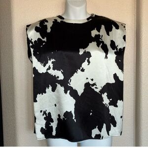 Pistola | Black and White Satin Padded Shoulder Sleeveless Top